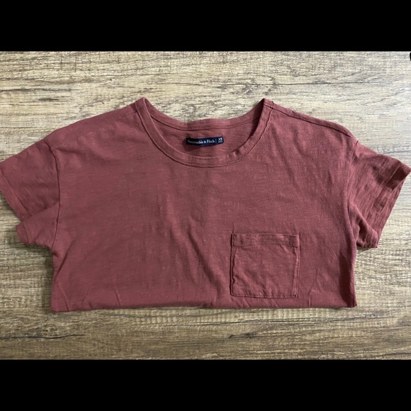 Burnt Red Abercrombie & Fitch T-Shirt with pocket - Picture 3 of 3